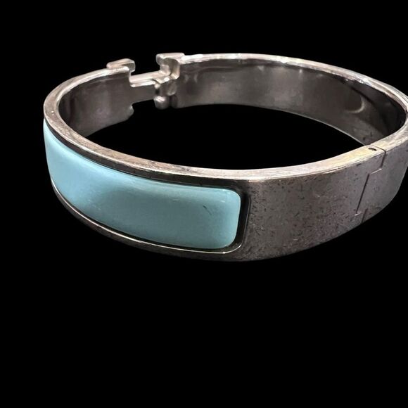 HERMES
Enamel Narrow Clic Clac H Bracelet PM Mint - Picture 5 of 5